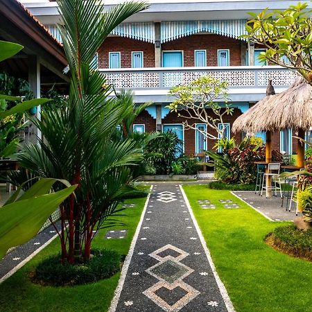 D-Anyar Stay And Surf Canggu Экстерьер фото